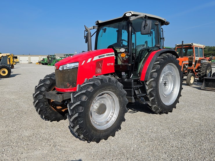 2021-massey-ferguson-6712-image-1