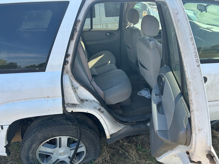 2007-chevrolet-blazer-image-32