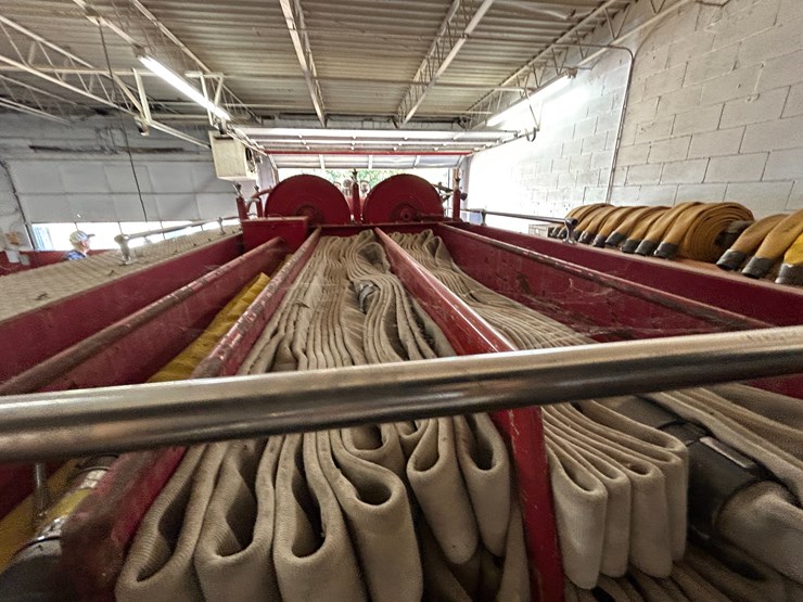 #22556-•-howe-load-star-1800-s/a-daycab-fire-truck-d0532ghb25589-image-18