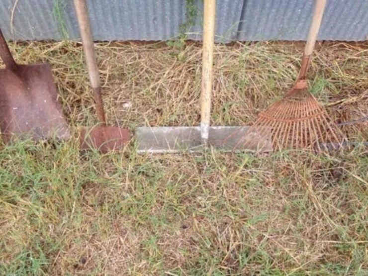 shovel,-rakes,-scrapers-image-2