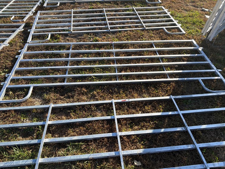 #65-•-12-ft-galvanized-heavy-duty-panel-image-1