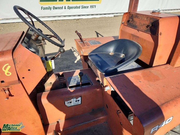 ditch-witch-r40a-image-9