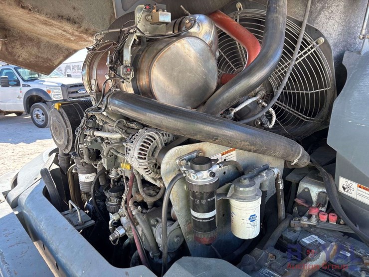 2015-liebherr-l542-image-18