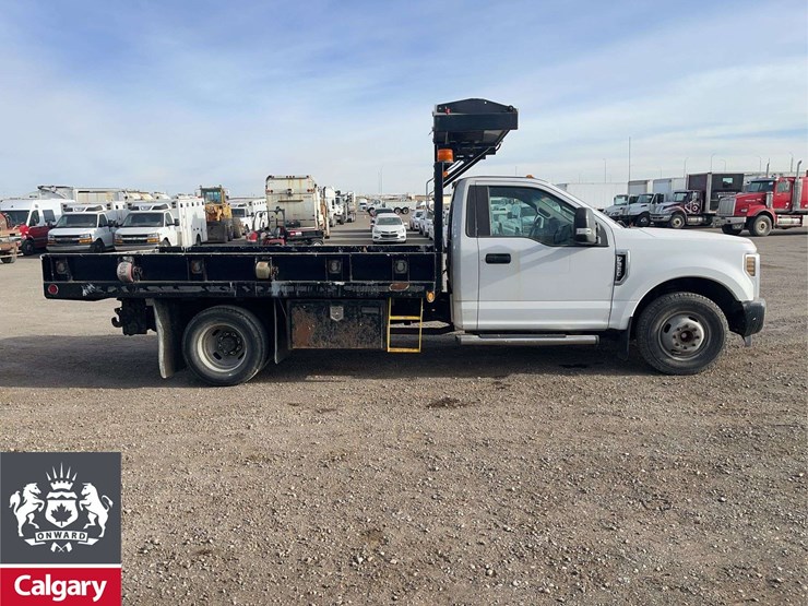 2018-ford-f350-image-5