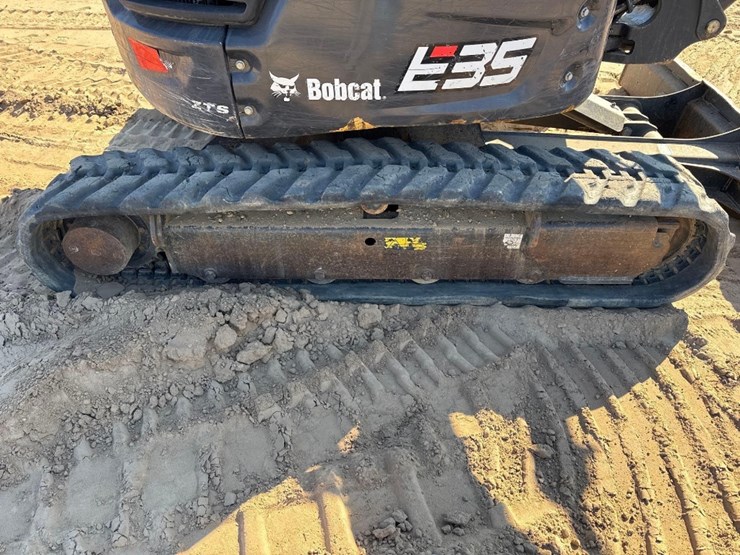 2020-bobcat-e35-image-12