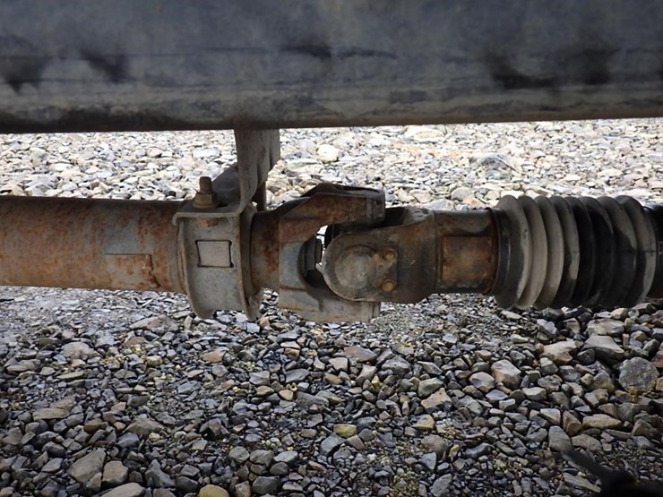 2011-ford-f650-image-24