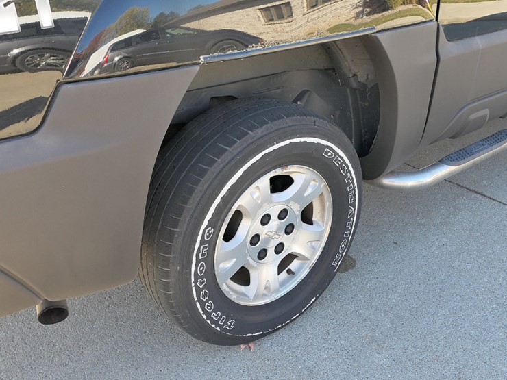 2005-chevy-avalanche-4x4-4dr-pickup,-sn:3gnek12z85g233782,-5.3l-v8,-4wd,-18-image-13