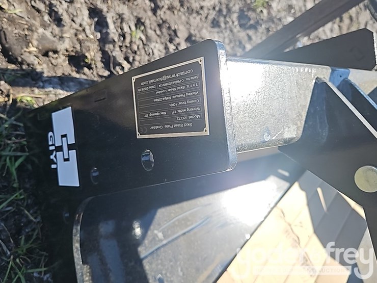 unused-giyi-gy-pg72c-plate-grabber-to-suit-skidsteer-image-5