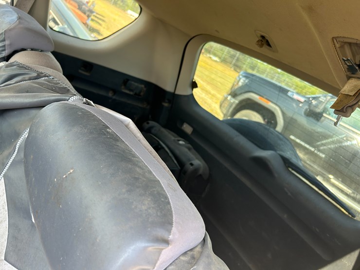 2007-toyota-rav4-image-35