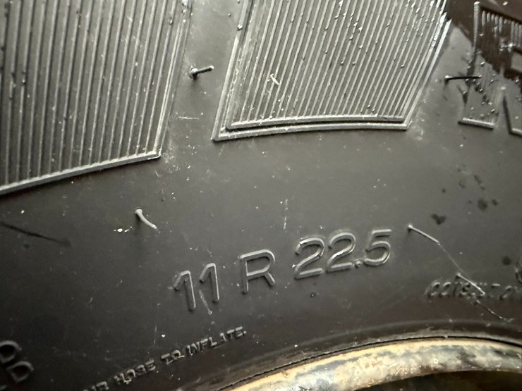 #22576-•-inop-1987-mack-r600k-t/a-single-cab-truck-tractor-vin:-1m3n231k8ht004087-image-10