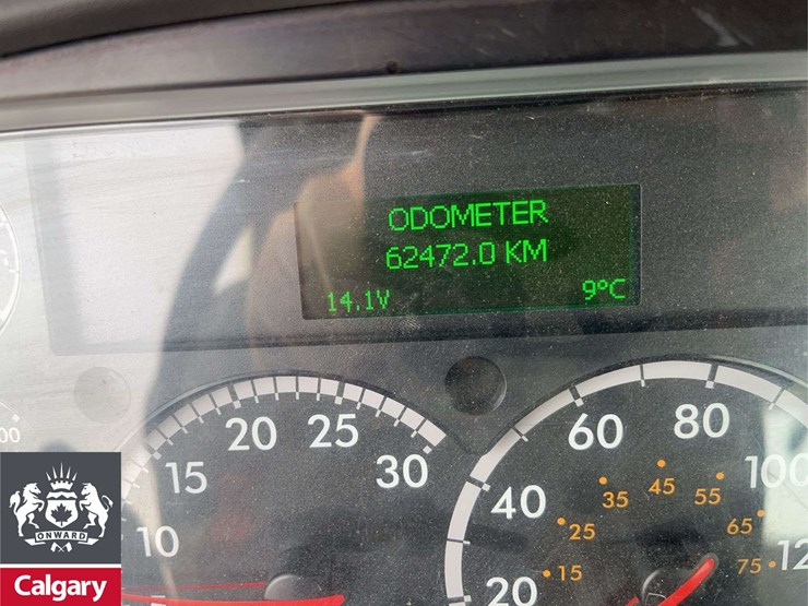 2019-freightliner-114sd-image-20