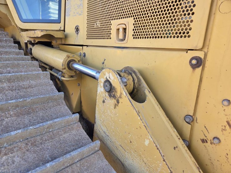 caterpillar-d5n-image-20