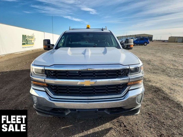 2017-chevrolet-silverado-1500-image-28