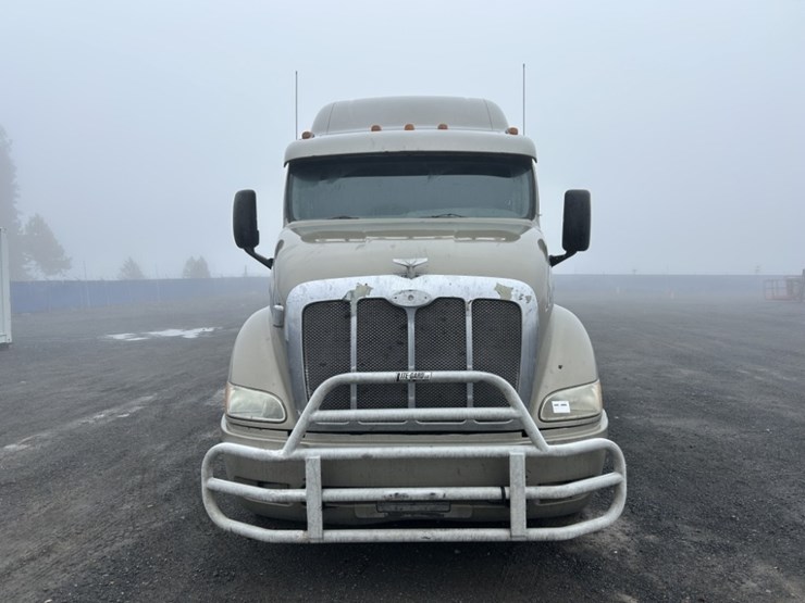 2007-peterbilt-387-image-8