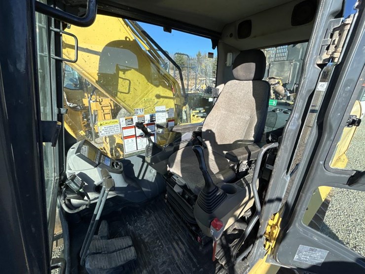 komatsu-pc360-lc-image-54