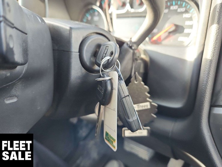 2017-chevrolet-silverado-1500-image-11