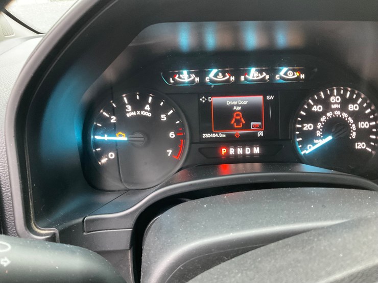 2020-ford-f150-image-19