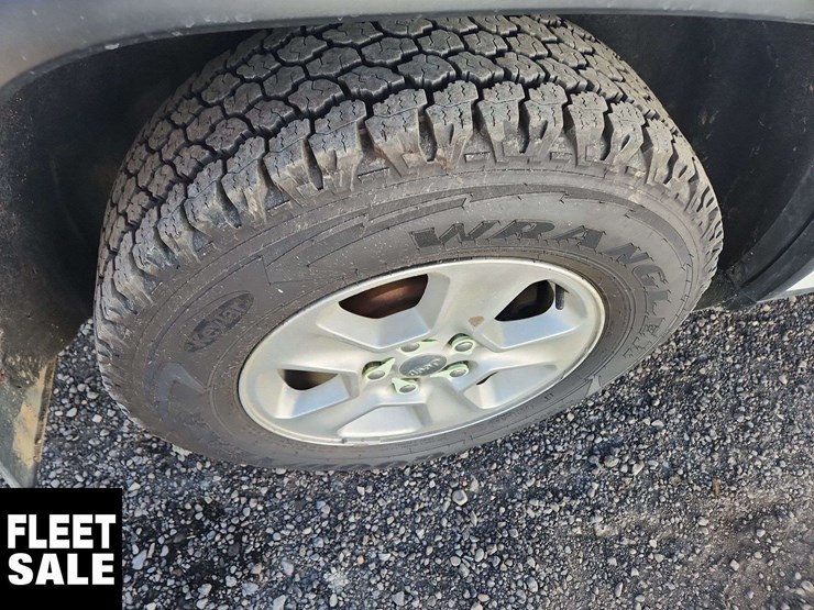 2014-jeep-grand-cherokee-image-31