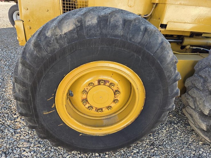 caterpillar-140-image-70