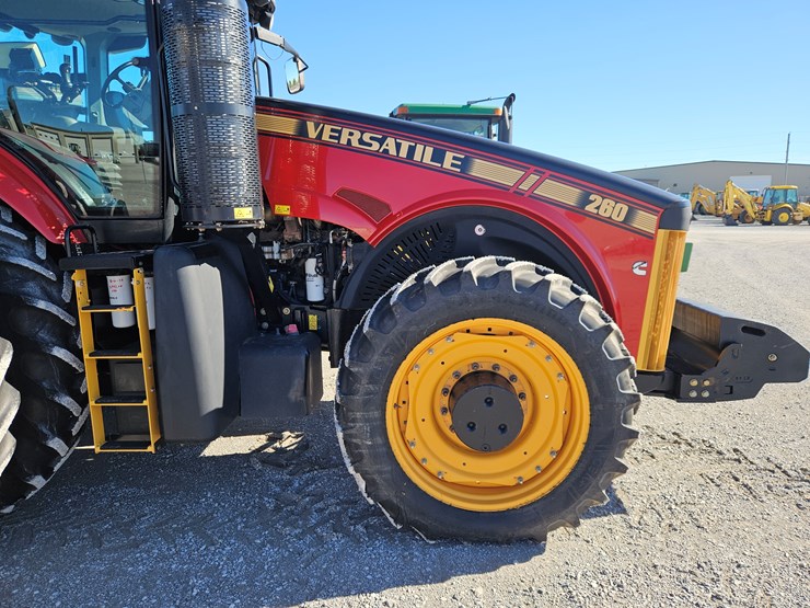 2013-versatile-260-image-20