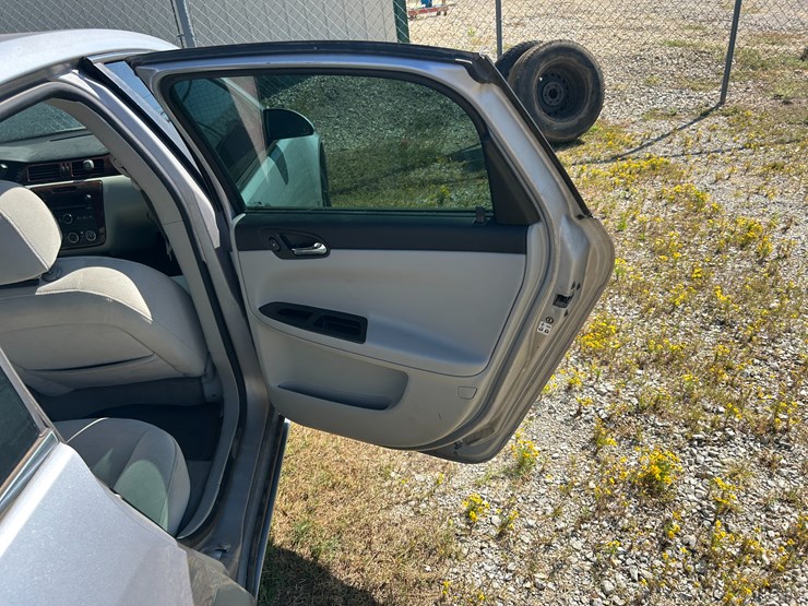 #22552-•-2006-chevrolet-impala-sedan-vin:-2g1wb58k869193108-image-12