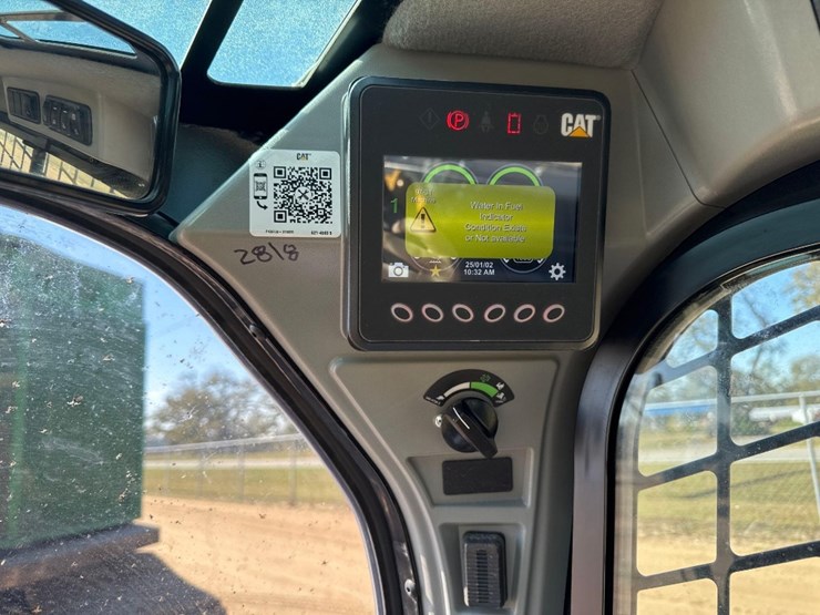 2023-caterpillar-299d3-image-26