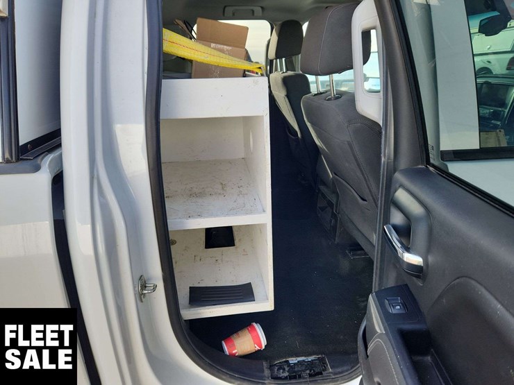 2017-chevrolet-silverado-1500-image-19