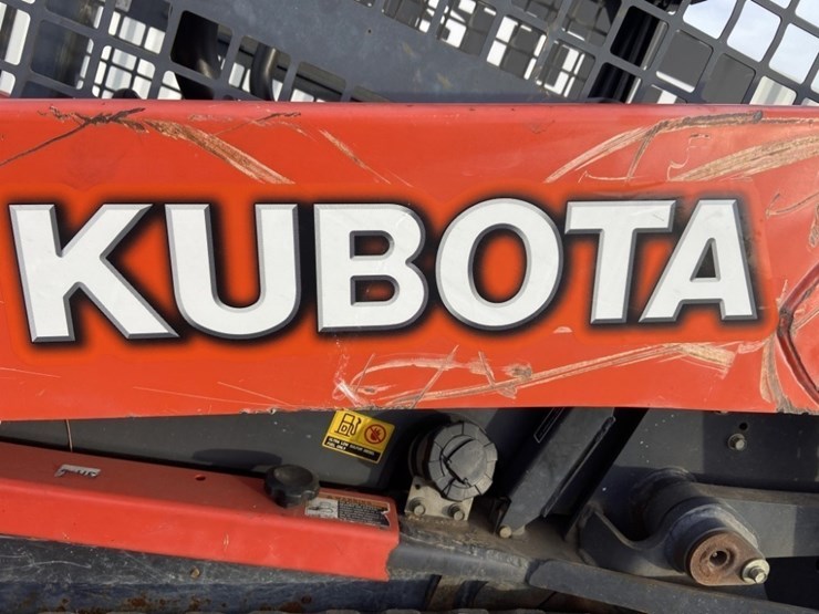 kubota-svl75-image-9