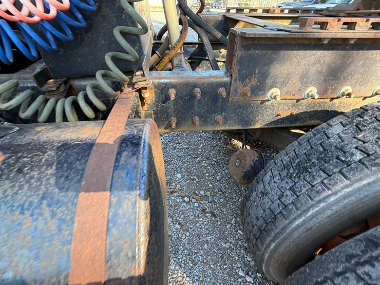 1995-mack-ch613-image-16