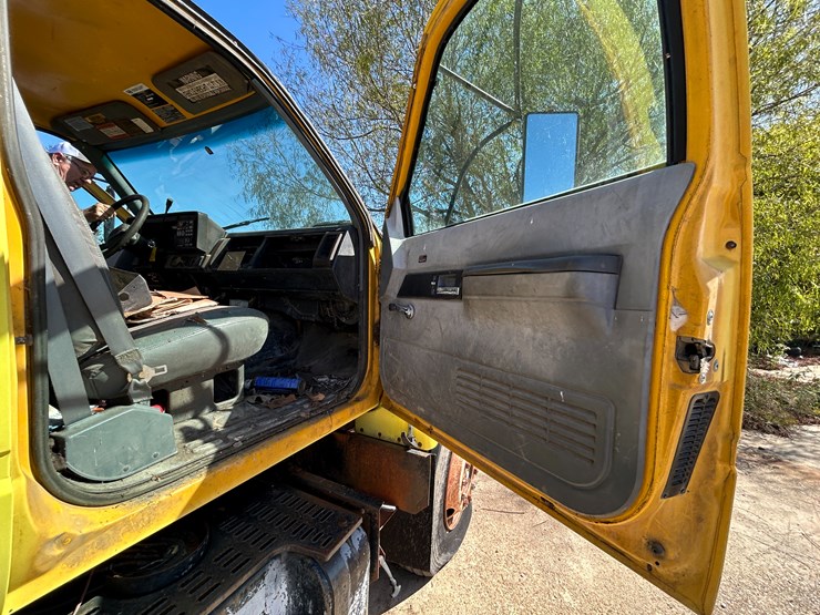 1993-gmc-topkick-image-45