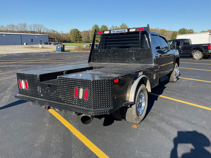 2017-chevrolet-silverado-image-6