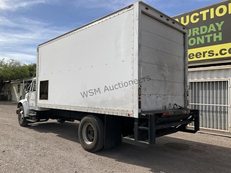 international-4700-image-7