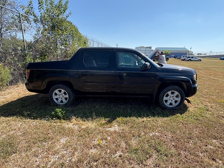 2006-honda-ridgeline-image-13