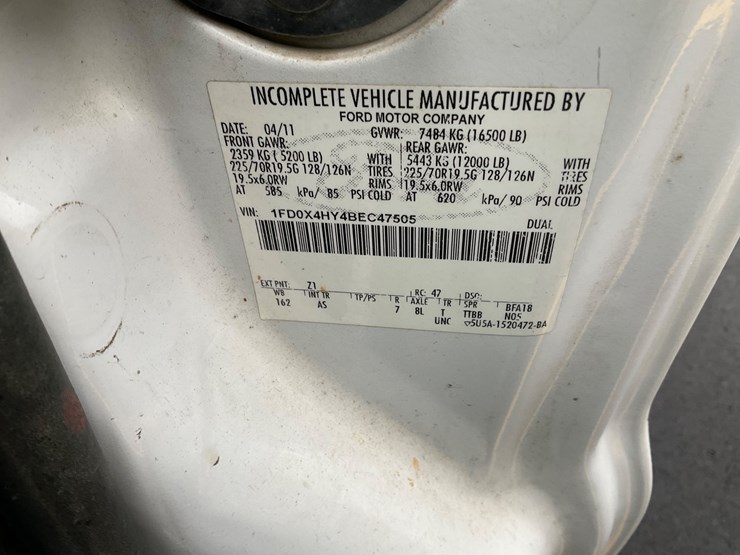 2011-ford-f450-image-12