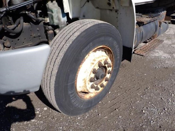 2008-international-durastar-4400-t/a-van-truck-1ht-image-33