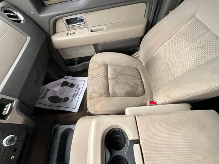 2010-ford-f150-xlt-image-22