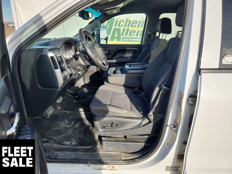 2017-chevrolet-silverado-1500-image-17