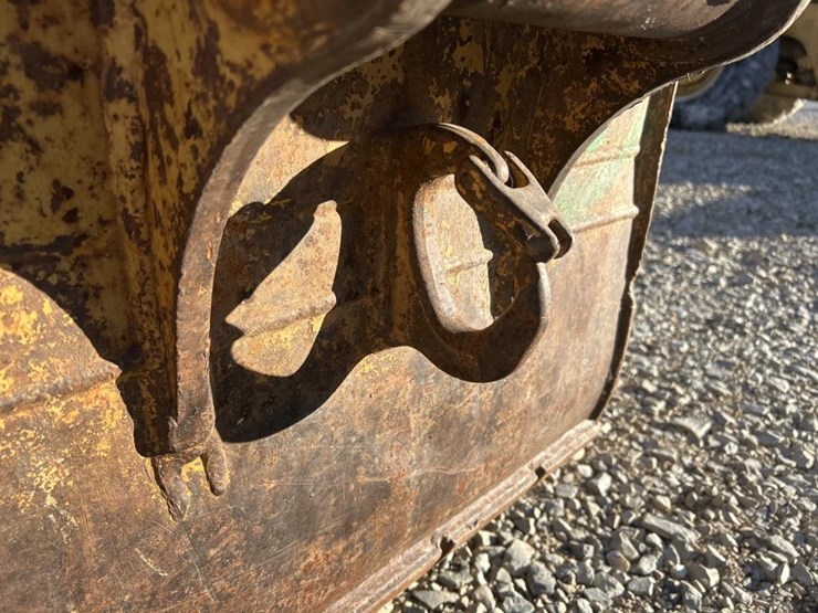 caterpillar-307-image-16