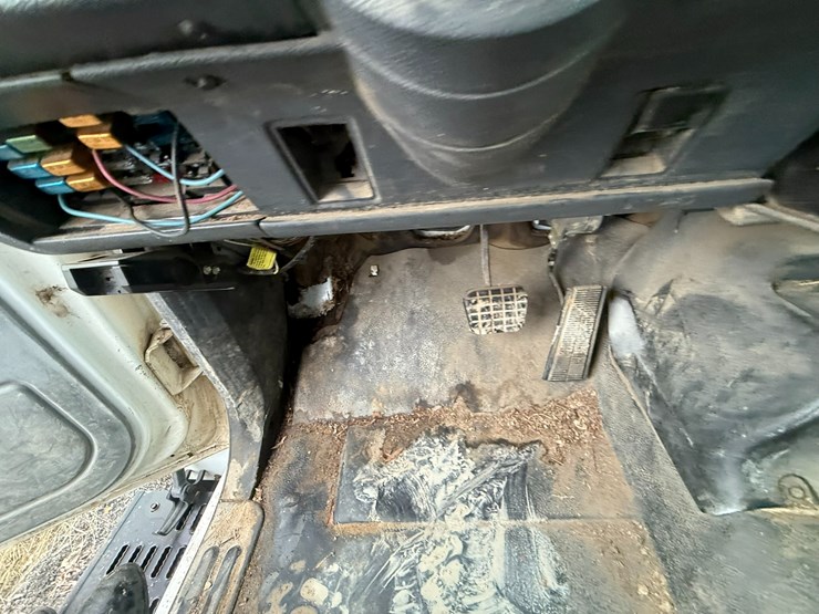 2002-caterpillar-3126-image-59