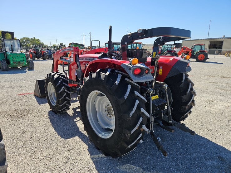 2015-massey-ferguson-4709-image-13