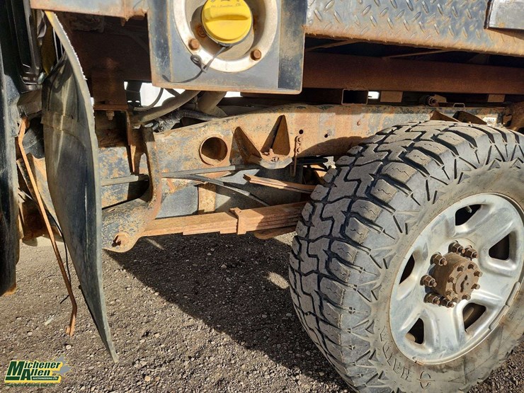 2004-dodge-ram-3500-image-41