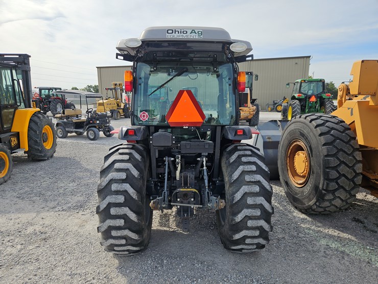 2021-massey-ferguson-1835m-image-17