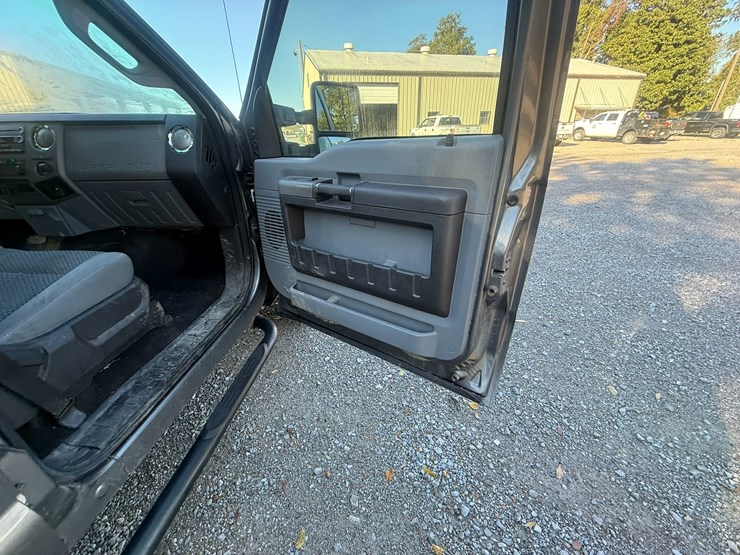 2011-ford-f250-image-41