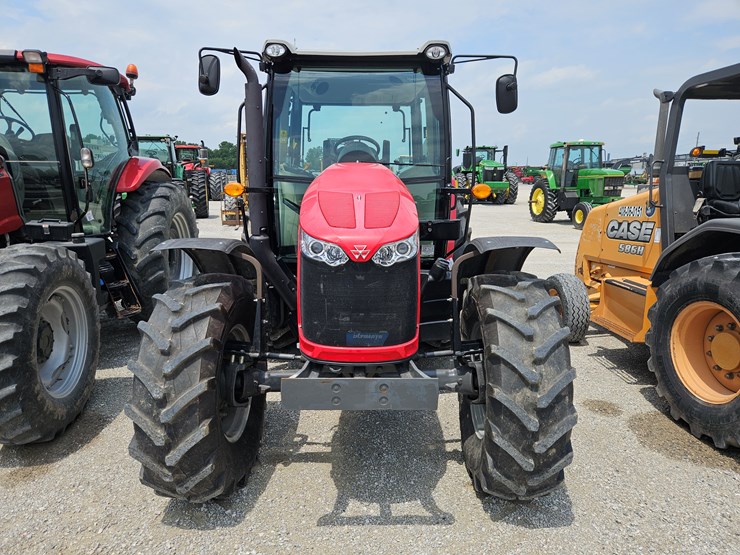 2018-massey-ferguson-5711-image-2