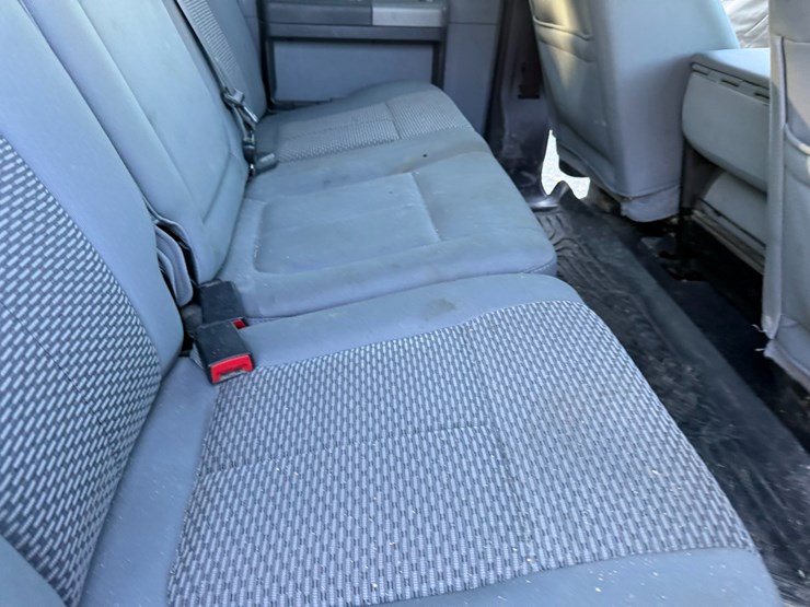 2011-ford-f250-image-37