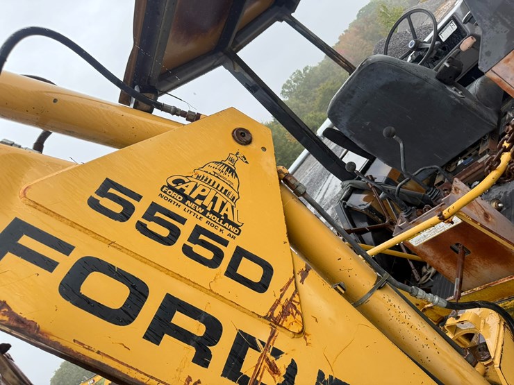 #22581-•-inop-ford-550d-backhoe-loader-image-12