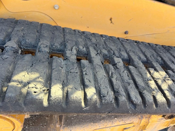 2018-caterpillar-259d-image-15