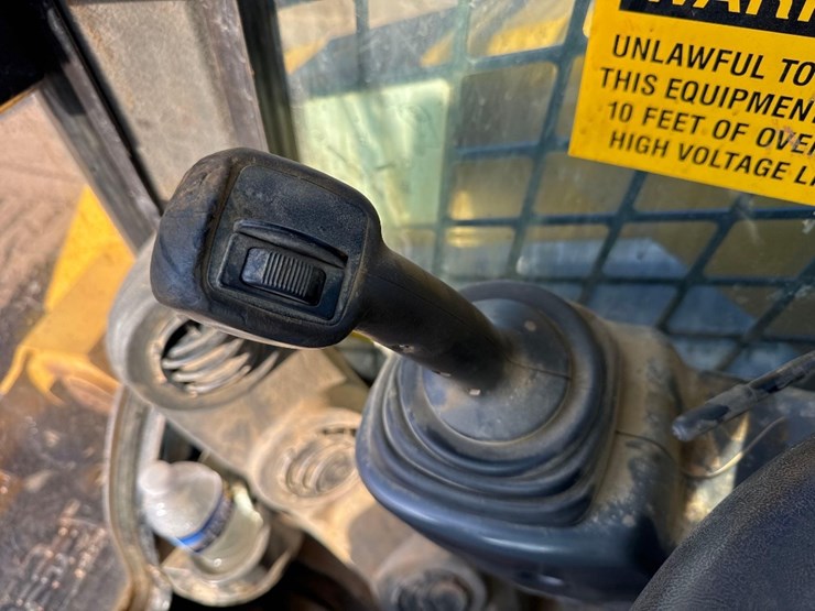 caterpillar-279d-image-24