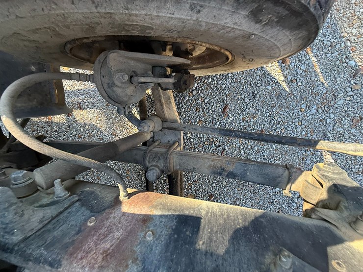 1995-mack-ch613-image-42