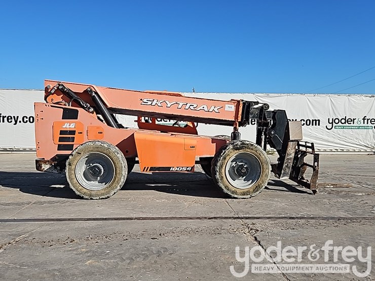 2017-sky-trak-10054-image-6